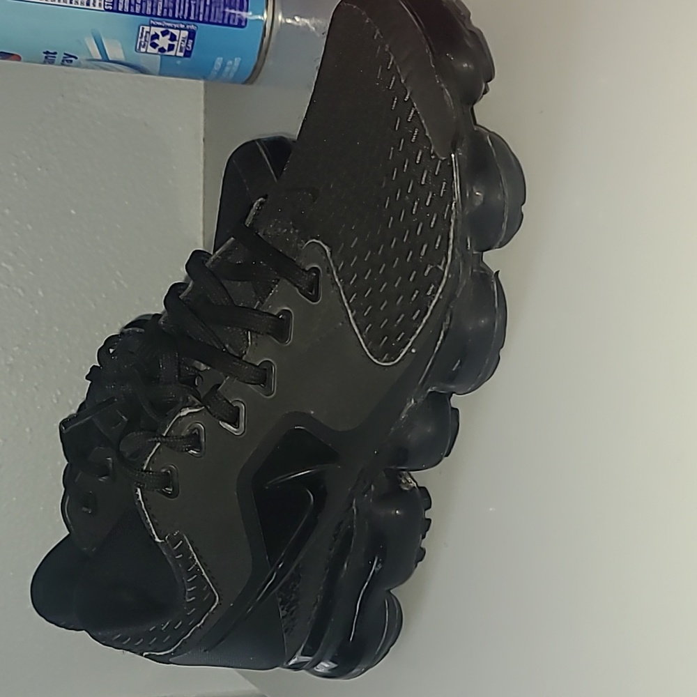 Nike youth vapormax triple black